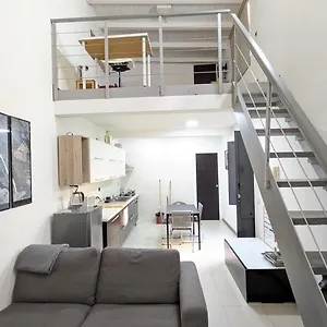 Apartament Loft Vicolo Lavico, Katania